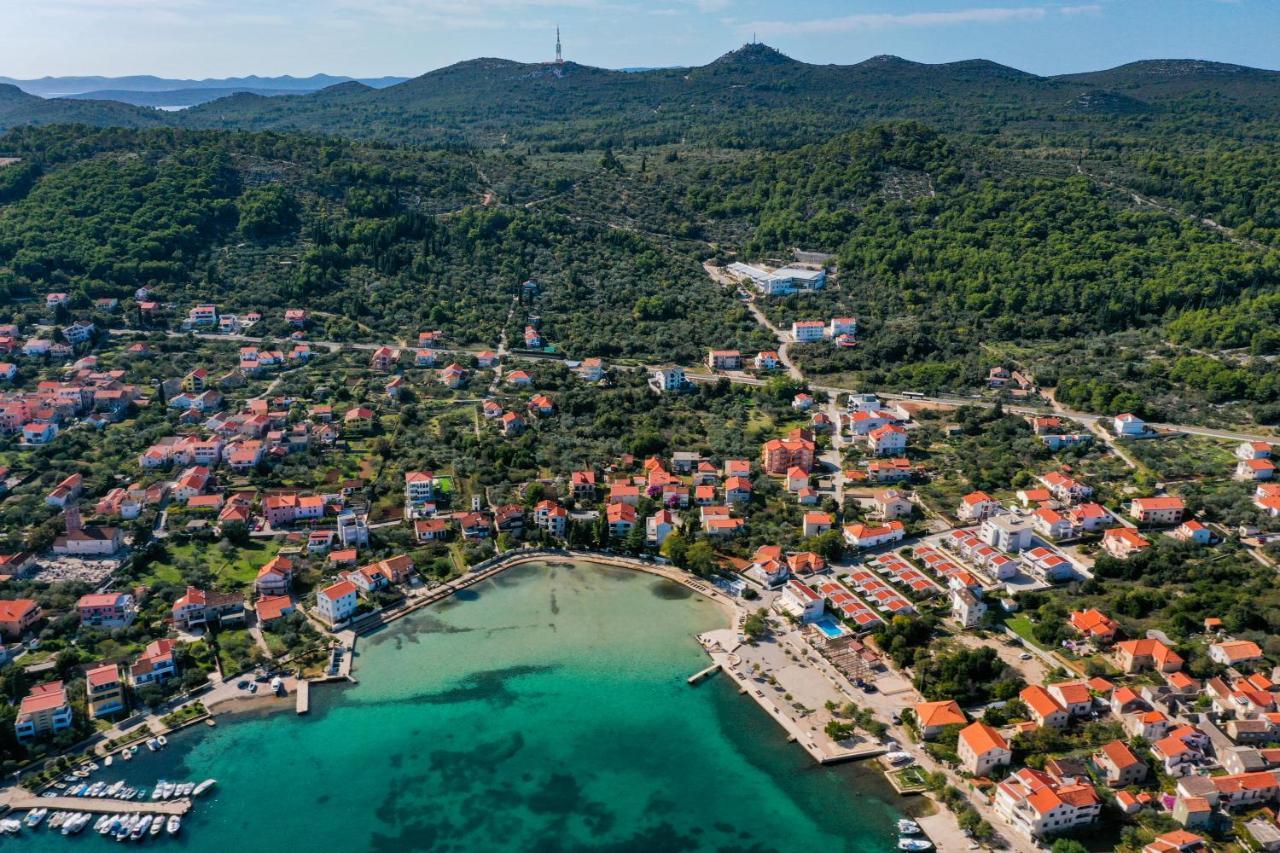 Holiday Home Ana Poljana  ภายนอก รูปภาพ