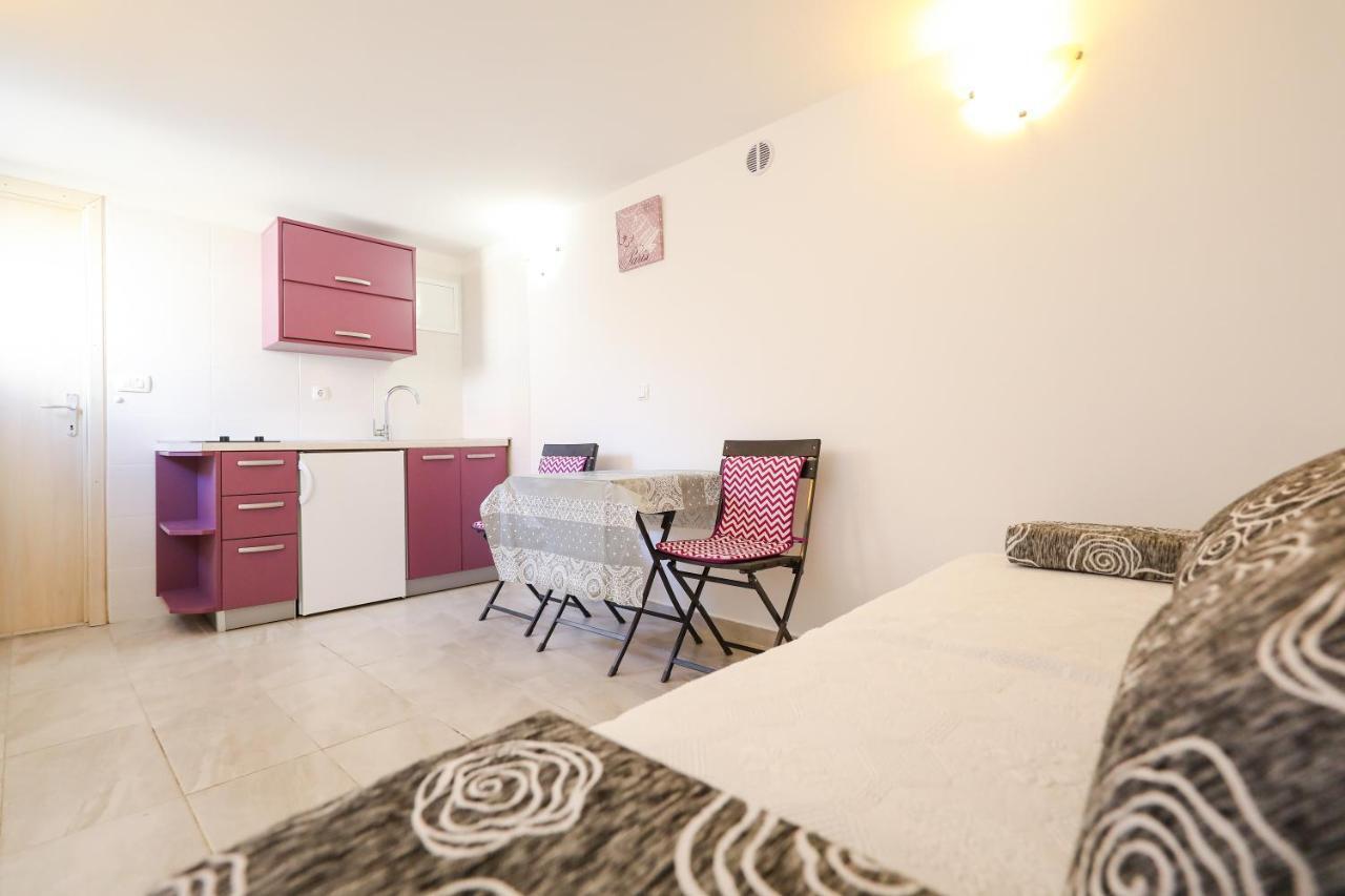 Holiday Home Ana Poljana  ภายนอก รูปภาพ
